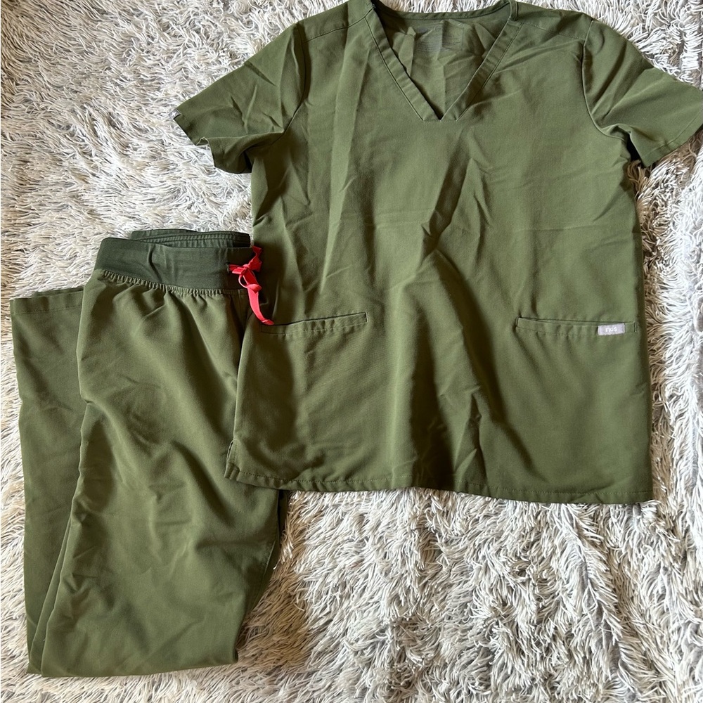 Figs Olive Green Scrub Set